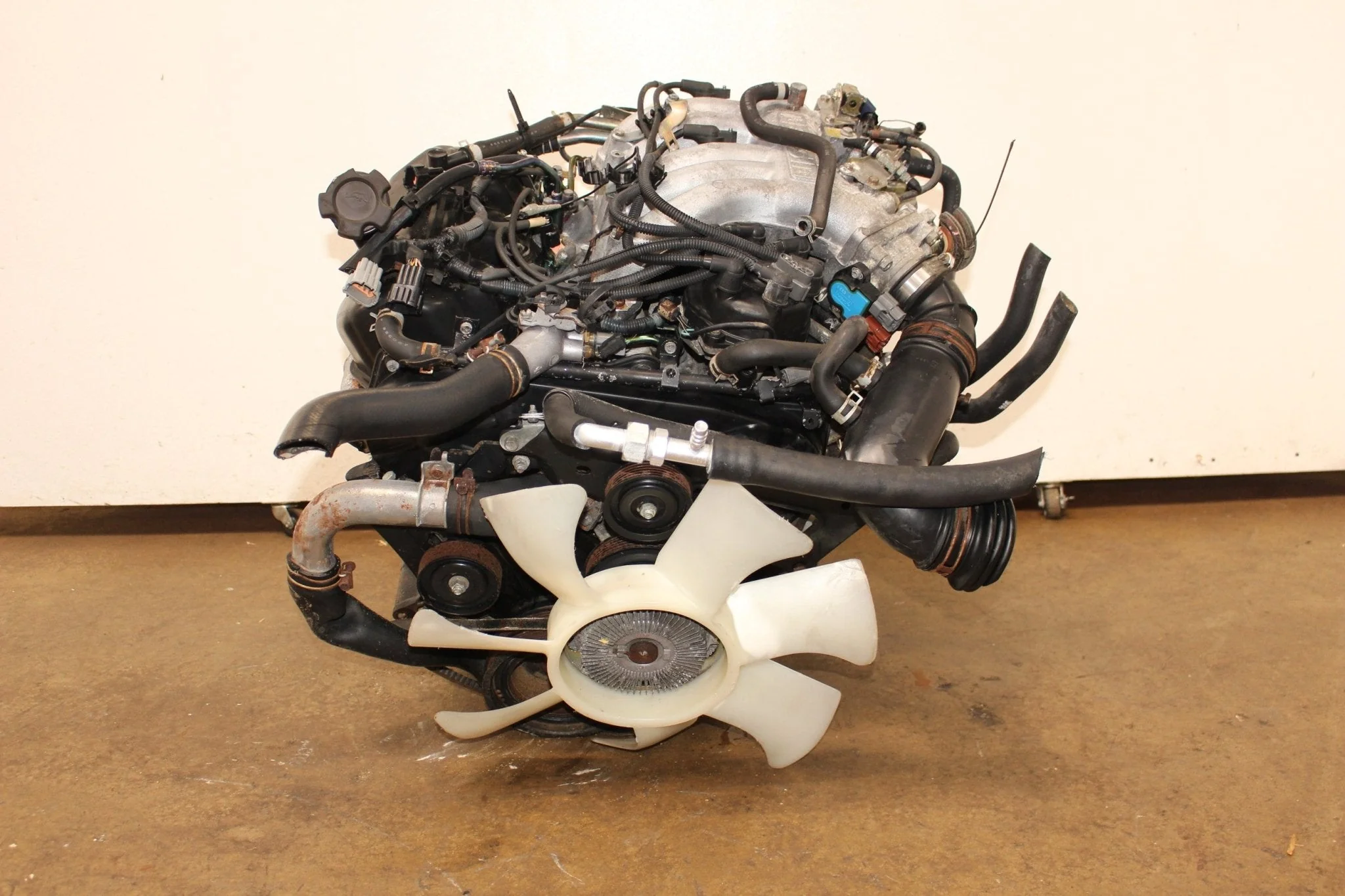 2000-2004 Nissan Xterra JDM Engine 3.3L V6 VG33 - Image 3