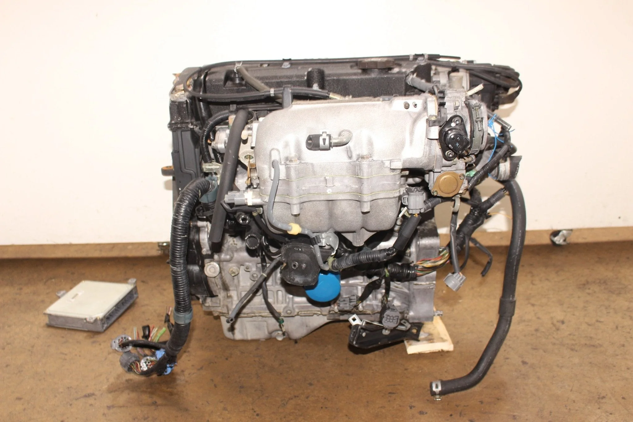 1997-2001 Honda Prelude JDM Engine 2.2L H22A - Image 9
