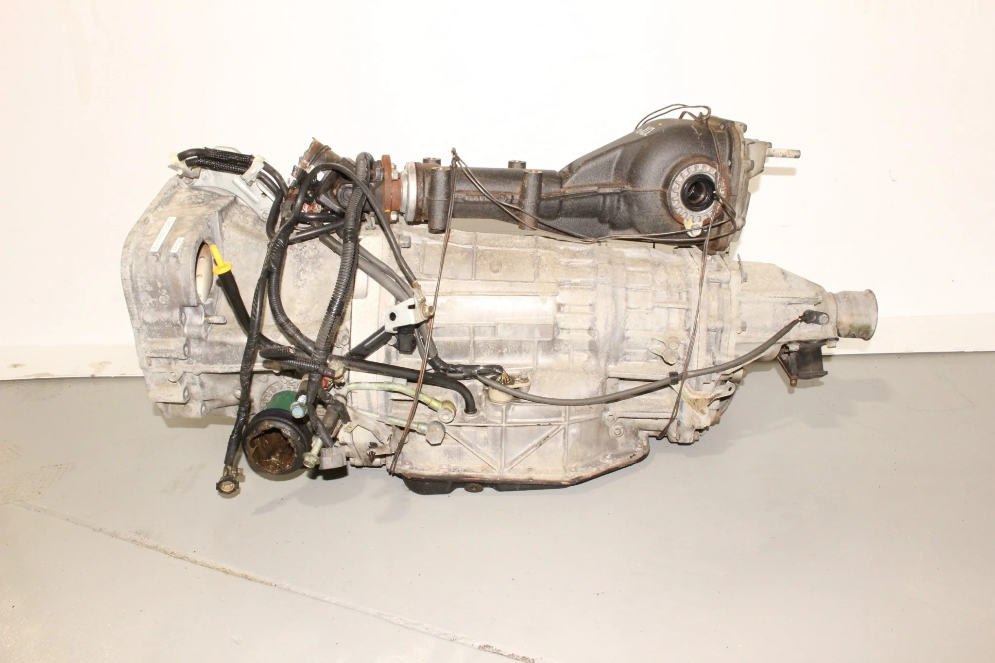 2003-2005 Subaru Legacy Auto Transmission JDM EZ30 AWD H6 4X4 - Image 6