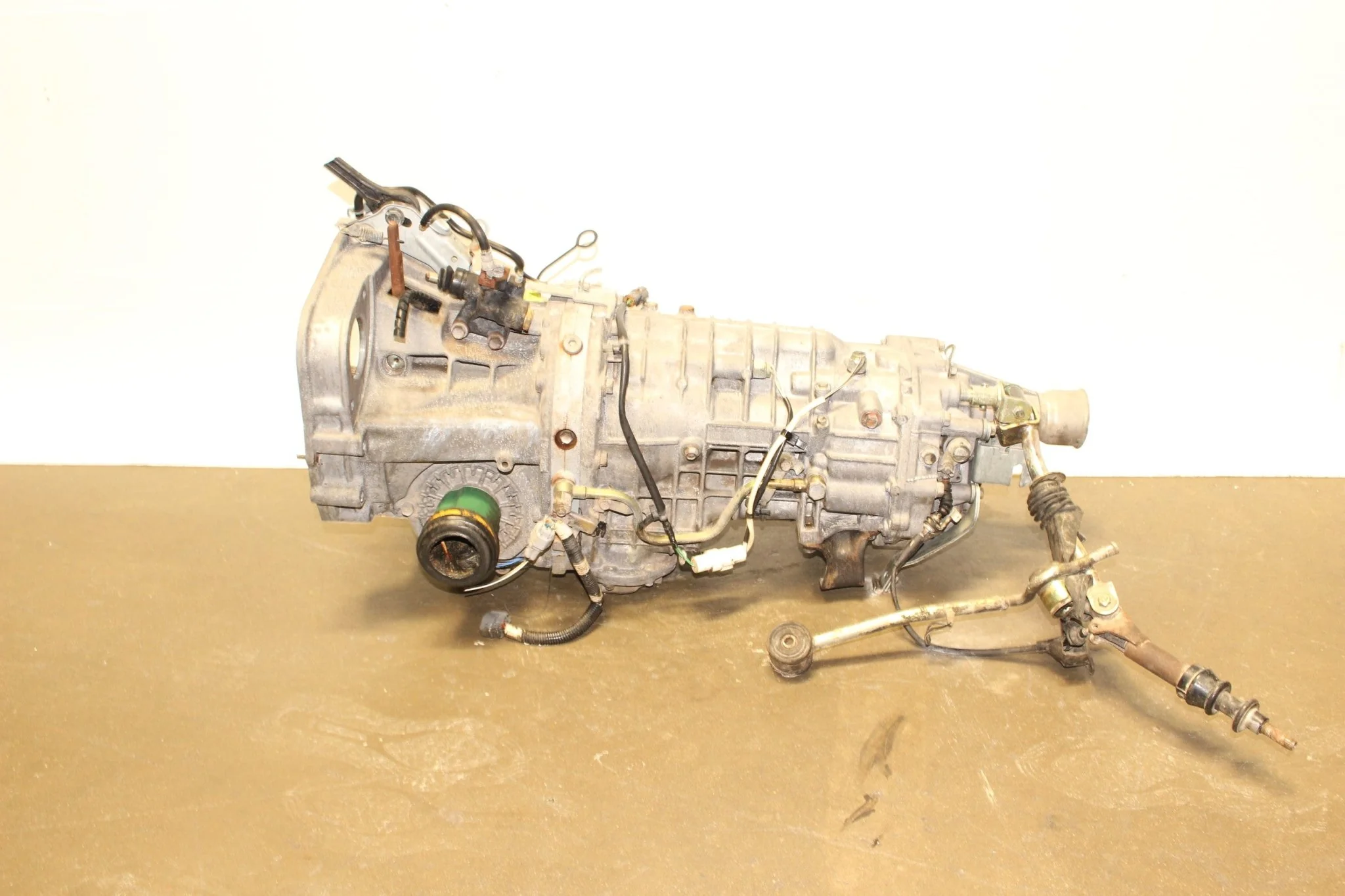 2004 2006 Subaru Legacy Tribeca 6 Speed AWD Manual Transmission JDM EZ30 - Image 2