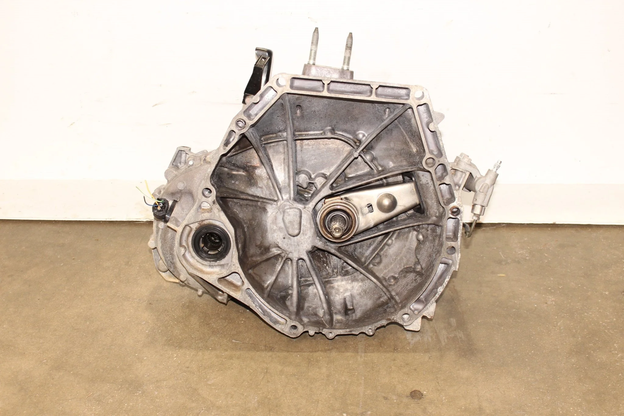2006 2007 2008 2009 2010 2011 Honda Civic Manual Transmission 1.8L 4 Cylinders JDM TRNS-R18A-Manual Motor - Image 2