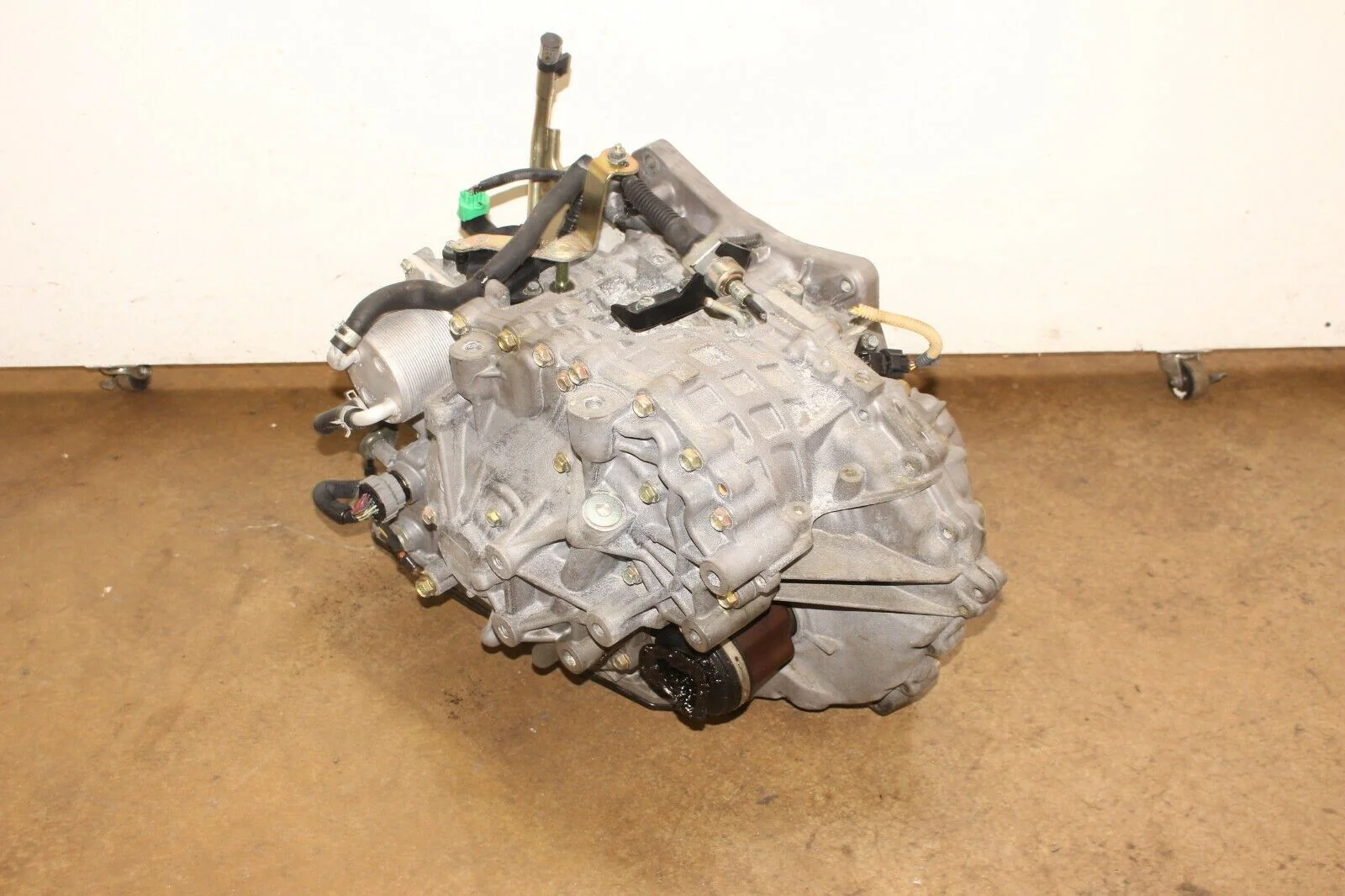 2013-2014 Nissan NV200 CVT Automatic JDM Transmission 2.0L MR20DE - Image 8
