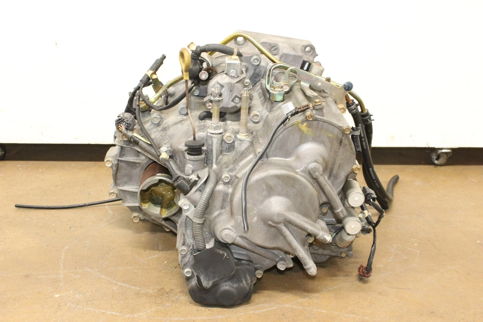 2001-2005 Honda Civic Automatic JDM Transmission 1.7L D17A - Image 9